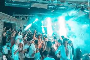 Paradise Beach Resort