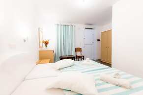 Paradise Beach Resort