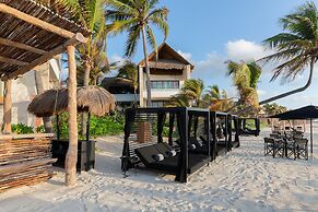 Tago Tulum by G Hotels