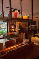 Juliet Rooms & Kitchen