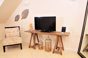 ZenBreak - Anidale Spacious Condo