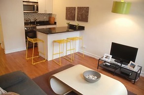 Midtown East 1BR Six DR27