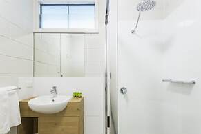 Nightcap at Edge Hill Tavern