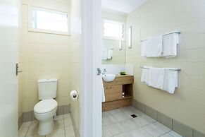 Nightcap at Edge Hill Tavern