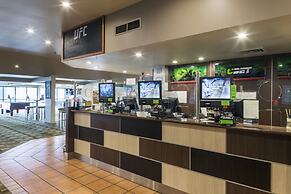 Nightcap at Edge Hill Tavern