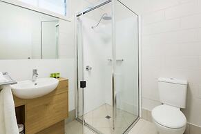 Nightcap at Edge Hill Tavern