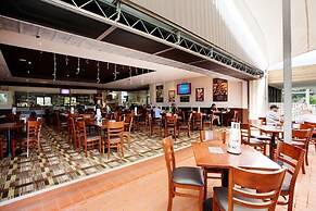 Nightcap at Edge Hill Tavern