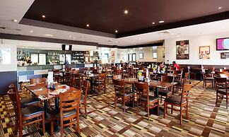 Nightcap at Edge Hill Tavern