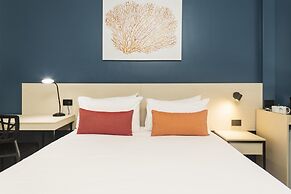 Nightcap at Edge Hill Tavern