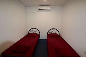 Submarine Guest House Central Market - Hostel