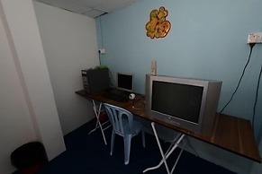 Submarine Guest House Central Market - Hostel