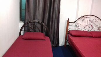 Submarine Guest House Central Market - Hostel