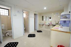 Submarine Guest House Central Market - Hostel