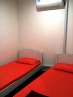 Submarine Guest House Central Market - Hostel