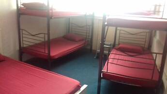 Submarine Guest House Central Market - Hostel