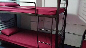 Submarine Guest House Central Market - Hostel