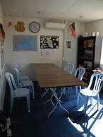 Submarine Guest House Central Market - Hostel