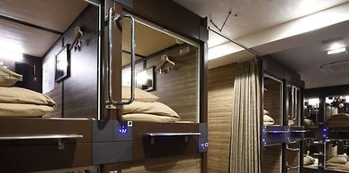 Anshin Oyado Shinjuku - Caters to Men