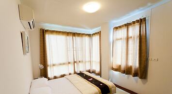 The Meet Green Apartment