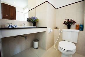 The Meet Green Apartment