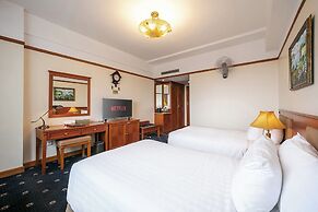 A25 Luxury Hotel