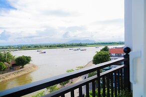 Royal Riverside Hoi An Hotel