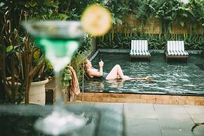 Royal Riverside Hoi An Hotel