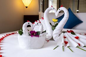 Royal Riverside Hoi An Hotel