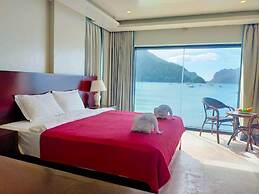 El Nido Beach Hotel