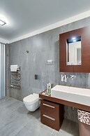 Black Pearl Luxury Apartments