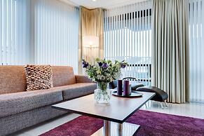 Black Pearl Luxury Apartments