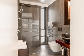 Black Pearl Luxury Apartments