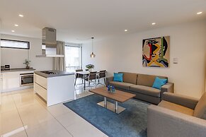 Black Pearl Luxury Apartments