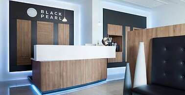 Black Pearl Luxury Apartments