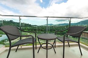 Fishermen's Harbour Urban Resort