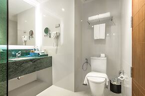 Fishermen's Harbour Urban Resort