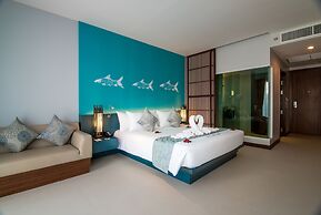 Fishermen's Harbour Urban Resort