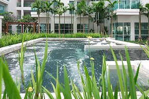 Fishermen's Harbour Urban Resort