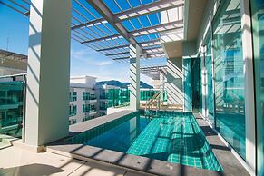 Fishermen's Harbour Urban Resort