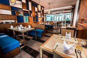 Fishermen's Harbour Urban Resort