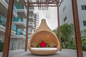 Fishermen's Harbour Urban Resort