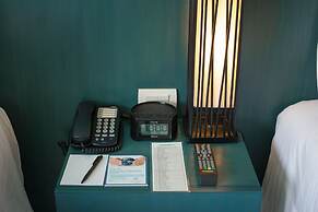 Fishermen's Harbour Urban Resort