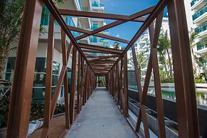 Fishermen's Harbour Urban Resort