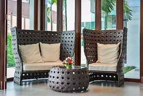 Fishermen's Harbour Urban Resort