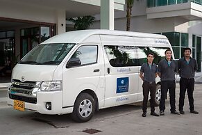 Fishermen's Harbour Urban Resort