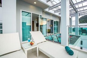 Fishermen's Harbour Urban Resort