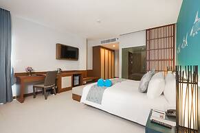 Fishermen's Harbour Urban Resort