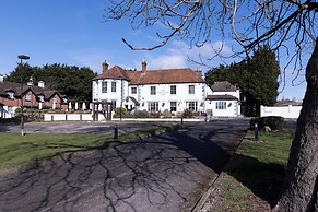 Berkshire Arms by Chef and Brewer Collection