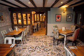 Berkshire Arms by Chef and Brewer Collection