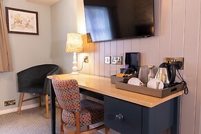 Berkshire Arms by Chef and Brewer Collection